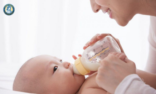 Vinut Trust_Lợi ích của sữa non đối với trẻ sơ sinh